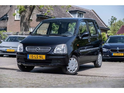 Opel Agila 1.0 I 12V Elegance RIJKLAAR! LAGE KM STAND