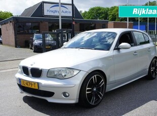 BMW 1-serie 118I EXECUTIVE CLIMA/18INCH/PDC/STOELVERW KEURIGE STAAT