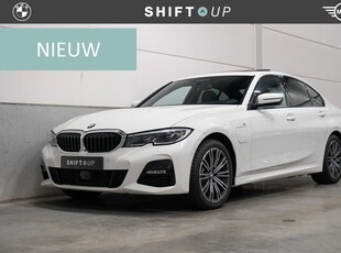 BMW 3-serie 330e M-Sport | Schuifdak | CoPilot | Head Up