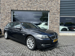 BMW 5-serie Touring 523i High Executive