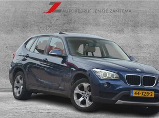 BMW X1 sDrive20i Upgrade Edition | HANDEL / EXPORT | Navigatie | Panoramadak | Leer | Xenon | PDC | NL auto!! |