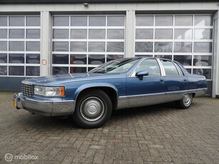 Cadillac Fleetwood 5.7 V8 , strakke auto