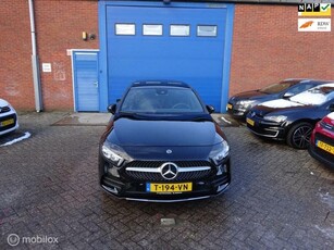 Mercedes-Benz A-klasse 250 e AMG uitgevoerd