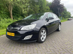 Opel Astra 1.4 Edition zeer netjes.