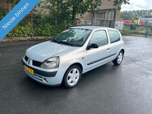 Renault Clio 1.2-16V Expression NETTE AUTO RIJD EN SCHAKELT GOED