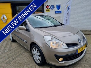 Renault Clio III Estate 1.6-16V AUT. Dynamique + trekhaak, NL auto + dealer onderhouden