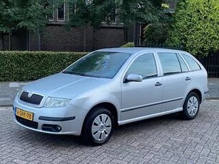 Skoda FABIA Combi 1.4-16V Elegance 2006 Airco automaat! stuurbekrachtiging! ruime auto!