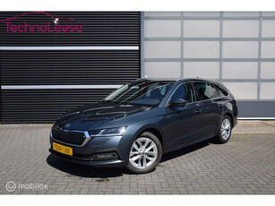 Skoda Octavia Combi 1.5 TSI First Edition Apple Carplay ACC