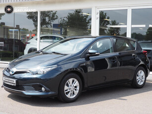 Toyota Auris 1.8 Hybrid Now