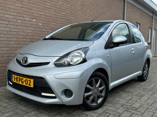 Toyota Aygo 1.0 VVT-i Dynamic Automaat | EL-ramen | LM-velgen