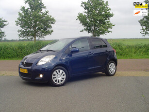 Toyota Yaris 1.3 VVTi Dynamic / Airco / Cruise controle / 6 bak