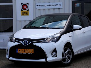 Toyota Yaris 1.5 Hybrid Trend Bi-Tone Automaat*NL-Auto*Perfect Onderh.*Afneemb. Trekhaak/Leder/Camera/Navi/Climate-Control/Cruise-Control/Rij