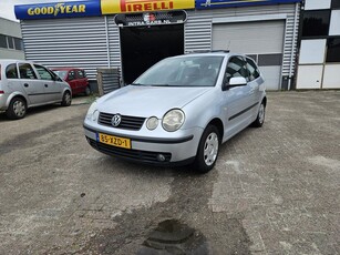 Volkswagen Polo 1.4-16V Goed rijdende en zuinige auto, Nieuwe apk bij aflevering.