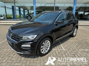 Volkswagen T-Roc 1.5 TSI Sport ACT | Camera | App carplay | Trekhaak