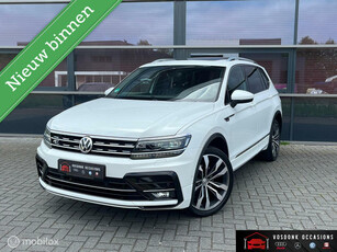 Volkswagen Tiguan 1.5 TSI ACT ALLSPACE R-line Trekhaak Pano DSG camera Dodehoek