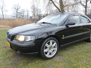 VOLVO S60 2.4 Edition I*airco-ecc*cruise*trekhaak*apk