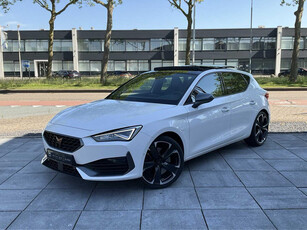 Cupra Leon 1.4 e-Hybrid PHEV 245PK | Pano | Camera | Keyless | Stuurverwarming | 19''Inch | LED