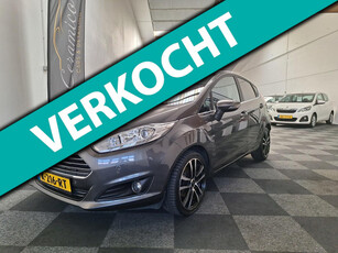 Ford Fiesta 2015. Titanium. AUTOMAAT. MET SLECHTS 88.000 km.