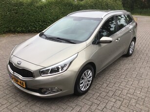 Kia Cee'd Ceed 1.6 GDI BUSINESS PACK