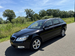 Škoda Octavia Combi 1.2 TSI NAVi/TREKHAAK/ECC!