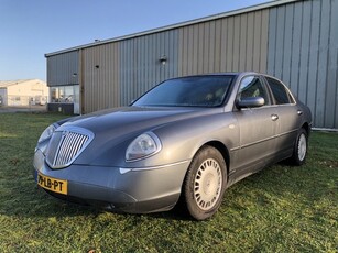 Lancia Thesis 3.0-24V V6 Emblema .