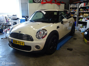 Mini Mini 1.6 One Pepper Clima / Striping / half leder / 105.838 KM!!!