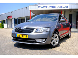 Skoda Octavia 1.2 TSI Greentech Elegance 5-drs 16