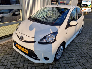 Toyota Aygo 1.0 VVT-i Aspiration/ airco/ automaat/ cruise control/ pdc