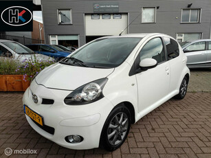 Toyota Aygo 5-deurs 1.0-12vvt-i Dynamic Navigator Airco LM14