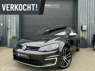 Volkswagen Golf 1.4 TSI GTE Connected Series|Pano|BLIS|carpl