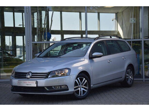 Volkswagen Passat COMFORTLINE NAVI DSG LM-Velgen PDC 24DKM UNIEK !!