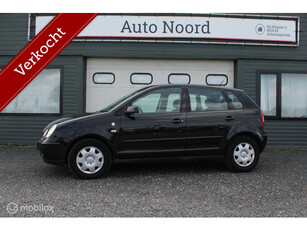 Volkswagen Polo 1.4-16V Highline CLIMA/TREKHAAK/STOELVERWRMG