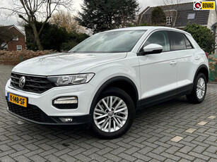 Volkswagen T-Roc 1.0 TSI Style Business | climate control | stoelverwarming | parkpilot |