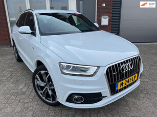 Audi Q3 2.0 TFSI quattro S Edition / Navi / 20 inch / PDC / Clima