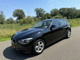 BMW 1-serie 116d SPORT SPORTLiNE ORG.NL*NAP*NAVi! Distributie ketting NIEUW