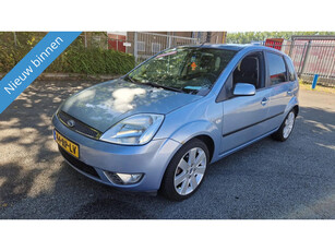 Ford Fiesta 1.6-16V Futura LEUKE AUTOMAAT MET NW APK