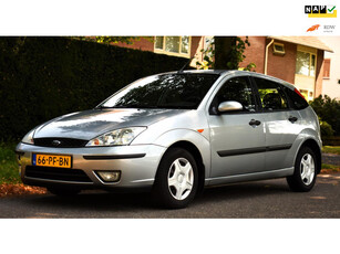 Ford Focus 1.6-16V Futura MET LEDEREN BEKLEDING, L.M. VELGEN, AIRCO EN MEER!