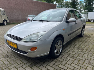 Ford Focus 1.8-16V Ghia