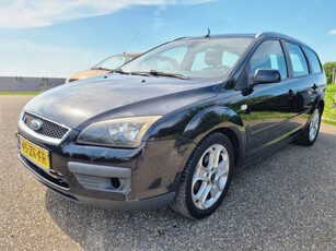 Ford Focus Wagon 1.8-16V Ambiente Flexifuel/apk 27-7-2025/airco/navi/stoelverwarming/velgen/inruil mog!!!