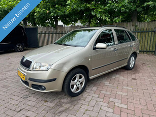 Škoda Fabia Combi 1.4-16V Elegance Automaat! Airco Cruise EXPORT MOGELIJK