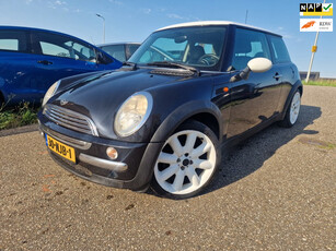 Mini Mini 1.6 Cooper/airco/apk nieuwe 18-09-2025/rijd schakelt goed/inruilen is mogelijk