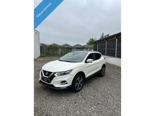 Nissan Qashqai 1.6 N-Connecta NAVI / PANO / 360 CAMERA / STOELVW / GARANTIE!!