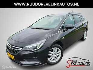 Opel ASTRA Sports Tourer Turbo 105 PK Navi Chroom Trekhaak DonkerGlas