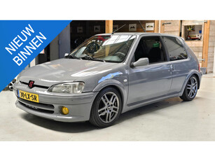 Peugeot 106 1.4 XS Getuned met spoilerpakket, sportvelgen, verlagings-set