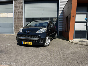 Peugeot 107 1.0-12V XS