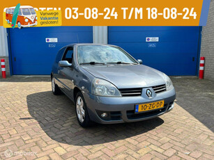 Renault Clio 1.2-16V Campus ** Airco * I.Z.G.S. *