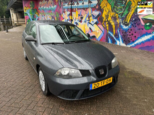 Seat Ibiza 1.4-16V Reference automaat 1e eigenaar airco 5 deuren zeer nette onderhouden auto rijd super