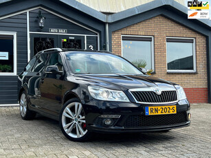 Skoda Octavia Combi 2.0 TDI RS| Kuipstoelen + Schuif/Kanteldak + Sound system |