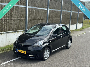 Toyota Aygo 1.0 VVT-i Aspiration 5DEURS|APK|LED|AIRCO