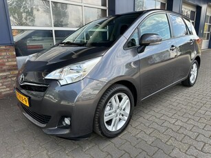 Toyota Verso-s 1.3 VVT-I DYNAMIC TREKHAAK.